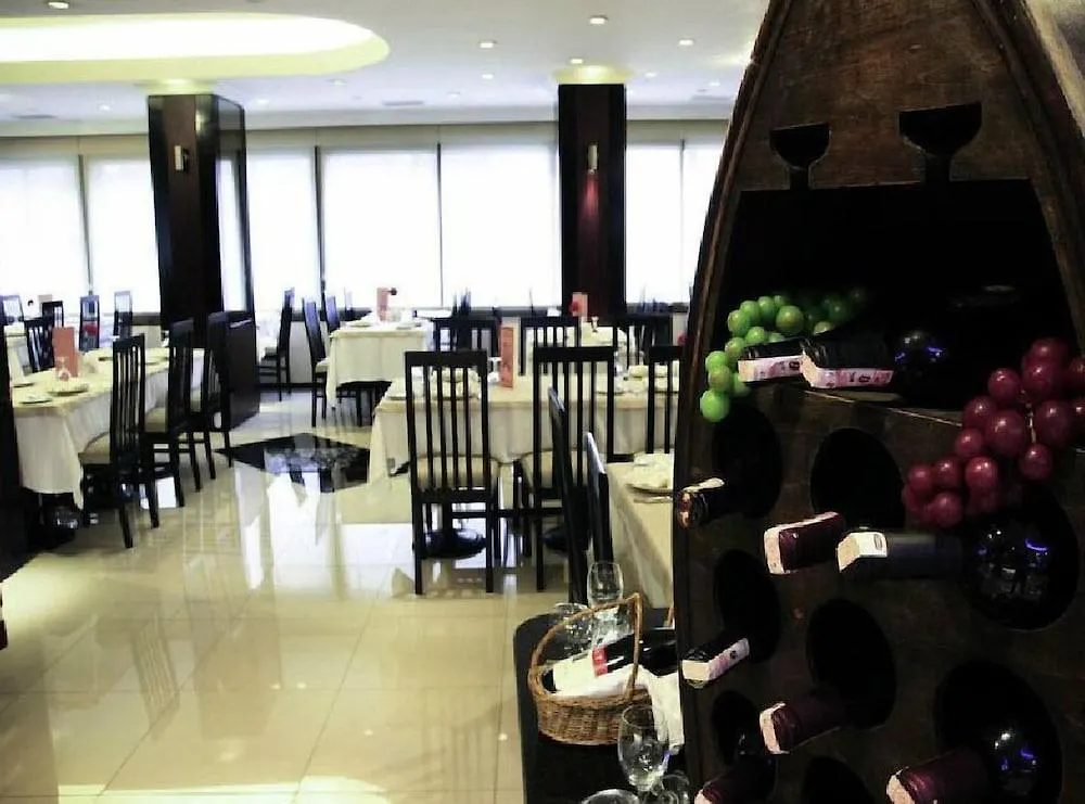 Aksan Hotel İzmir 4*,