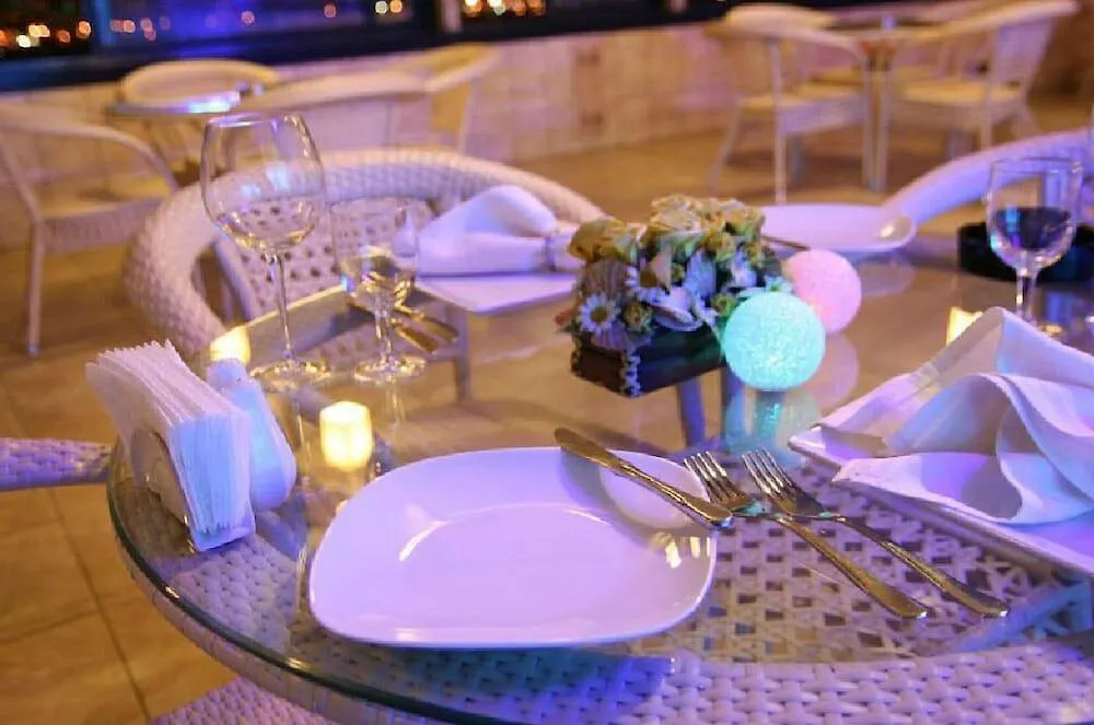 Aksan Hotel İzmir